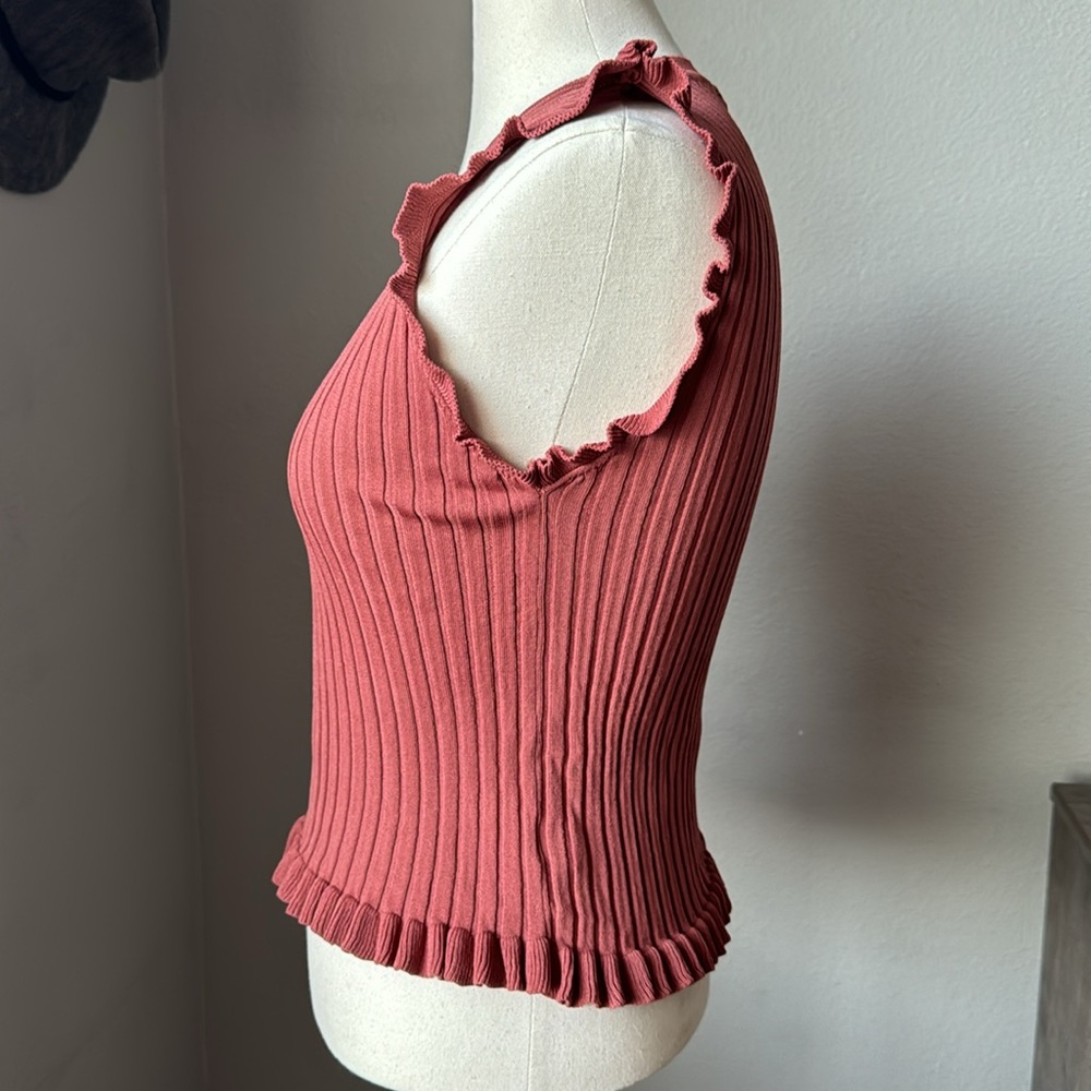 Ribbed ruffle tank - Picture 2 of 4